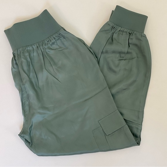 Cinq a Sept Giles Pant Cargo Satin Jogger M NWOT - Picture 7 of 16